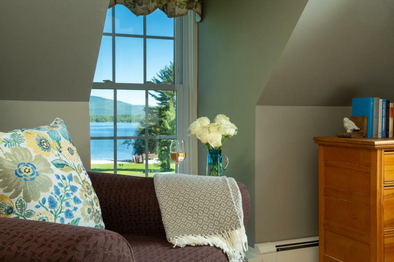 Inn At Pleasant Lake New London Exterior foto