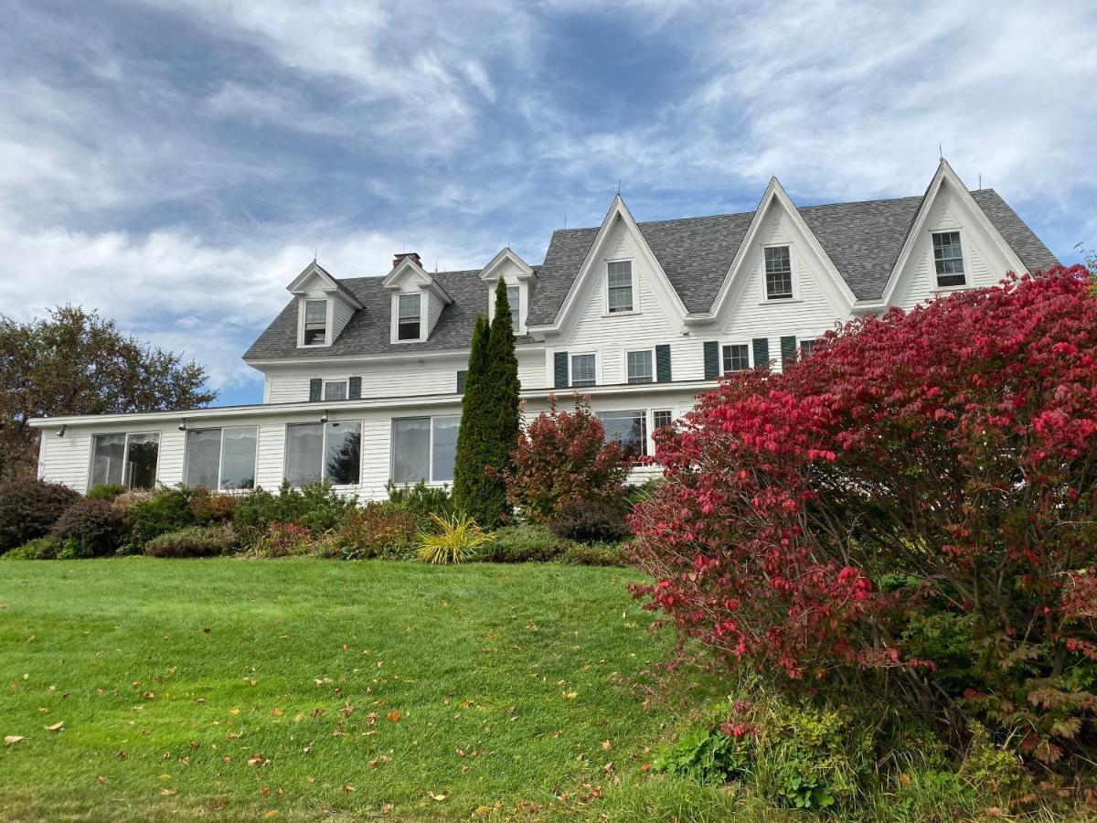 Inn At Pleasant Lake New London Exterior foto